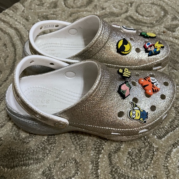 Gold Kids Clogs with Fun Charms - Picture 2 of 7